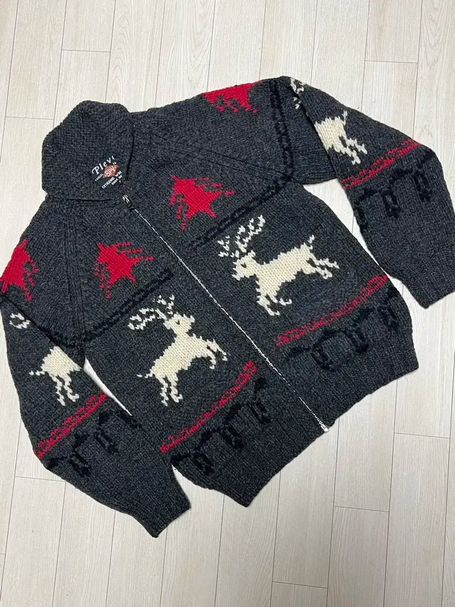 Plevo ニットジップアップカーディガン 鹿パータンコウィちゃん Freeサイズ