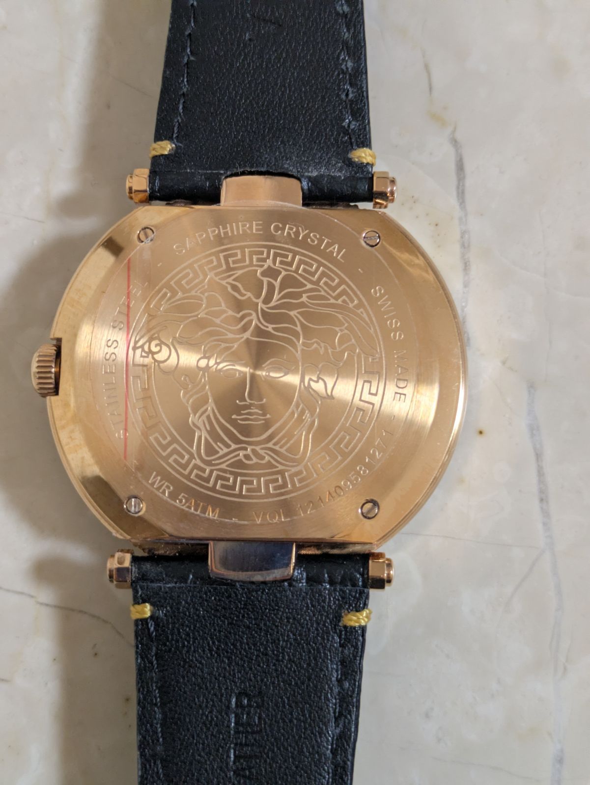 新品未使用 ヴェルサーチ VERSACE メンズ 腕時計 ゴールド V-Metal