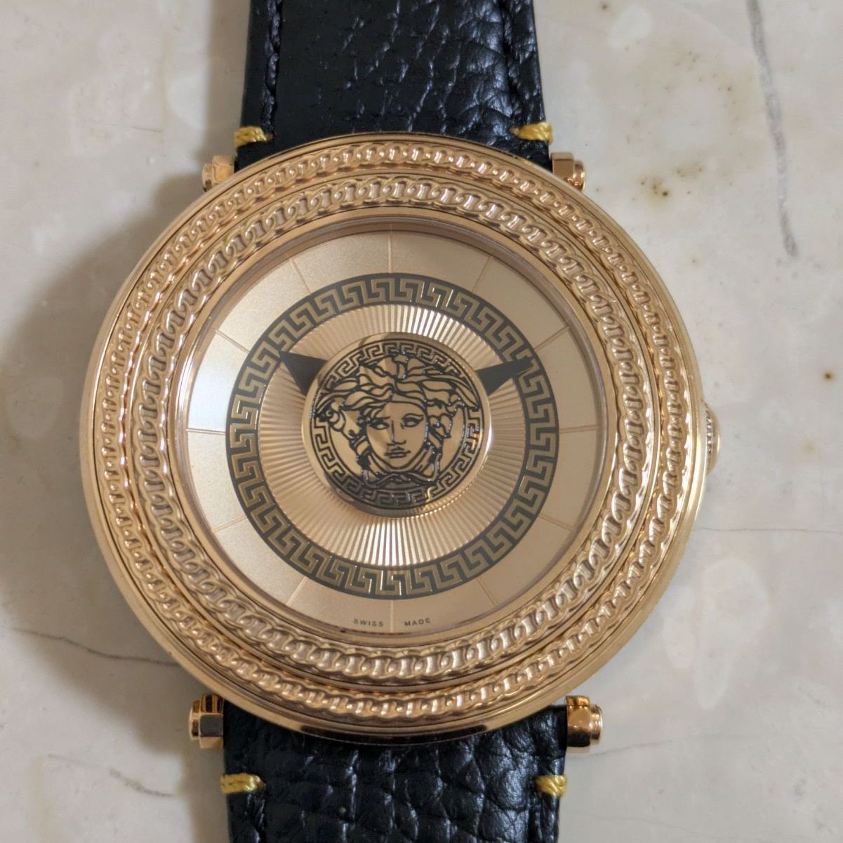 新品未使用 ヴェルサーチ VERSACE メンズ 腕時計 ゴールド V-Metal