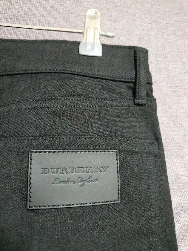 ブラック デニム