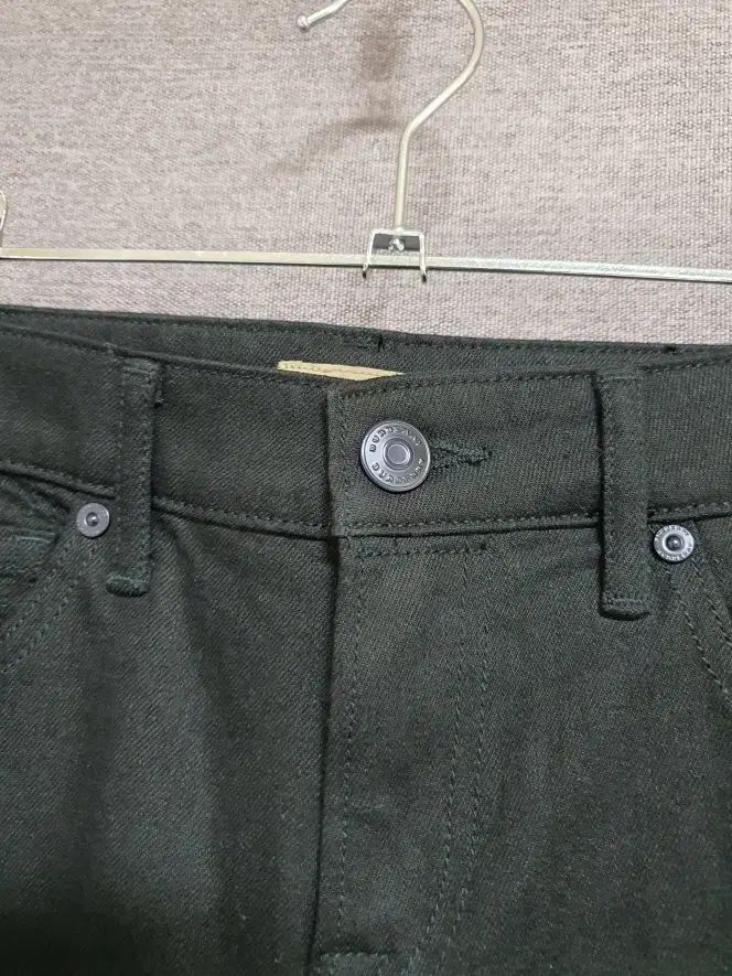 ブラック デニム