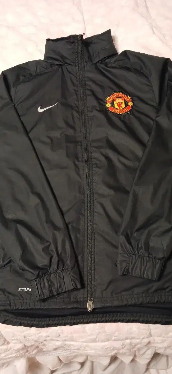 ナイキ マンチェスター・ユナイテッドFC ウィンドブレーカー ブラック