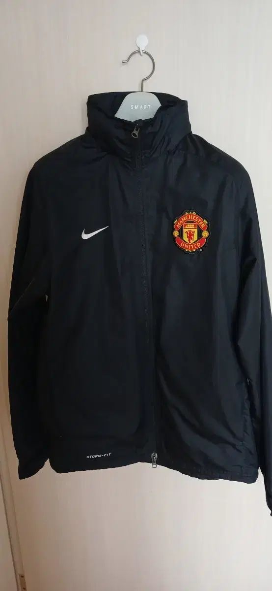 ナイキ マンチェスター・ユナイテッドFC ウィンドブレーカー ブラック