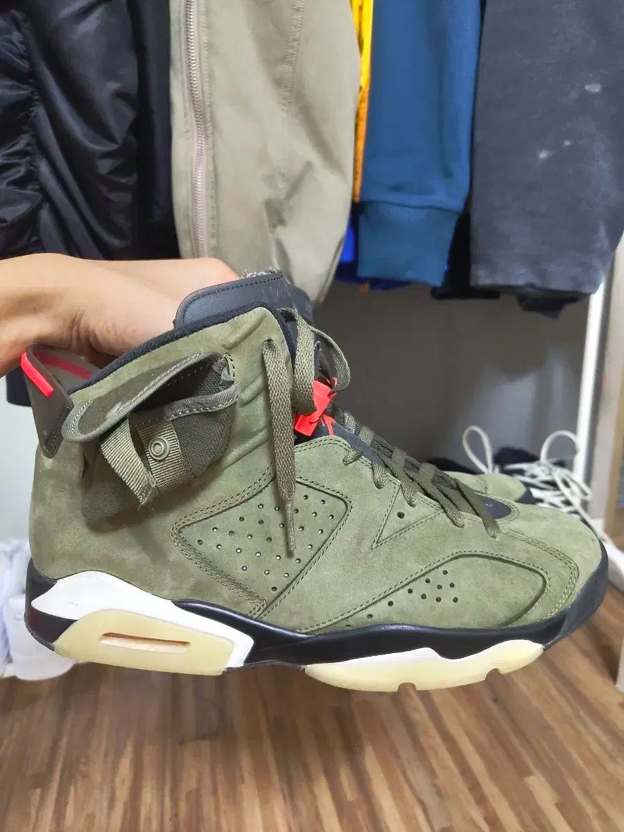 ジョーダン6 スコット オリーブ 290