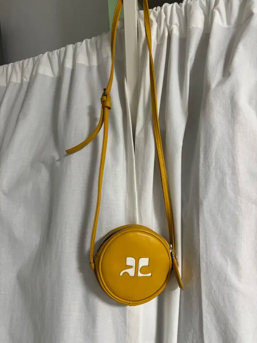 クレージュ courreges サークルミニバック イェロー