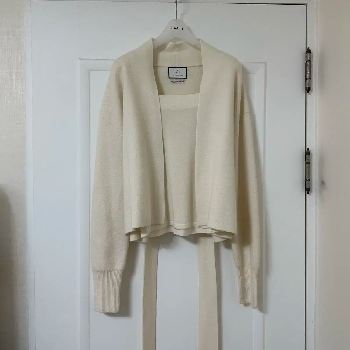 カーディガン クリーム
