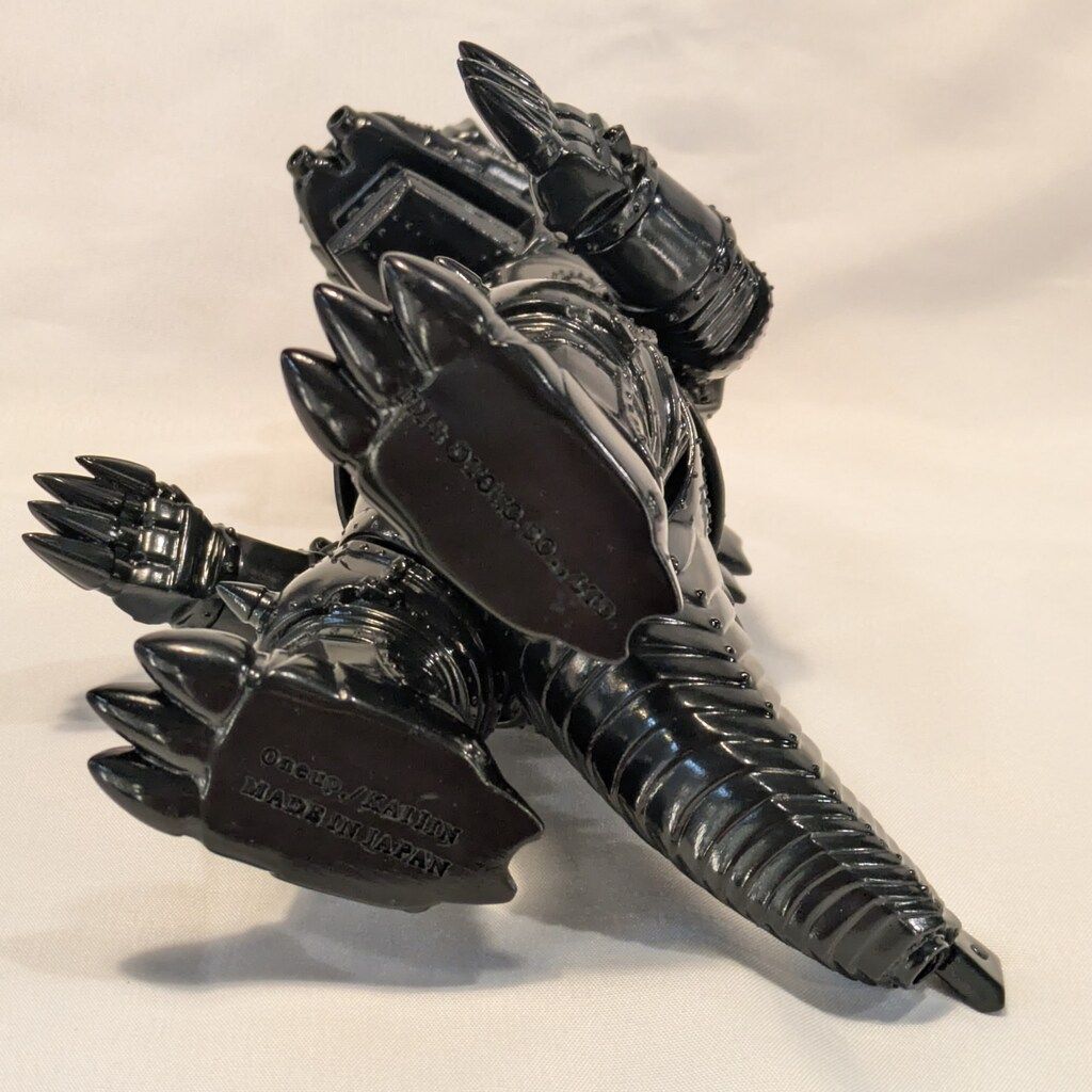 One up KAIJIN メカゴジラMK2 黒成型 - メルカリ