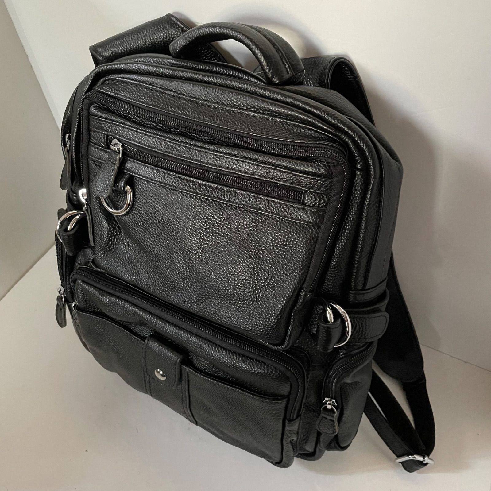 レザーリュック 黒 多機能 本革レザー リュック ブラック 多収納 多ポケット 大容量 未使用タグ