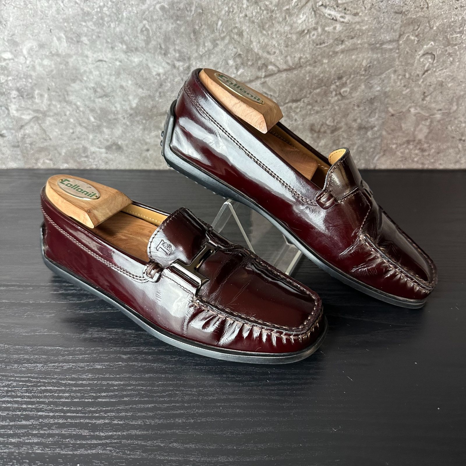 職人が丁寧に磨き上げました】S499 TOD'S トッズ Tロゴ エナメル