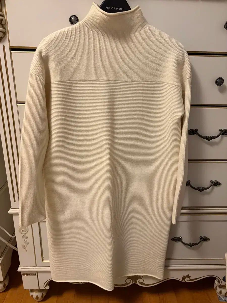 ハイネック ゴージ ONE PIECE