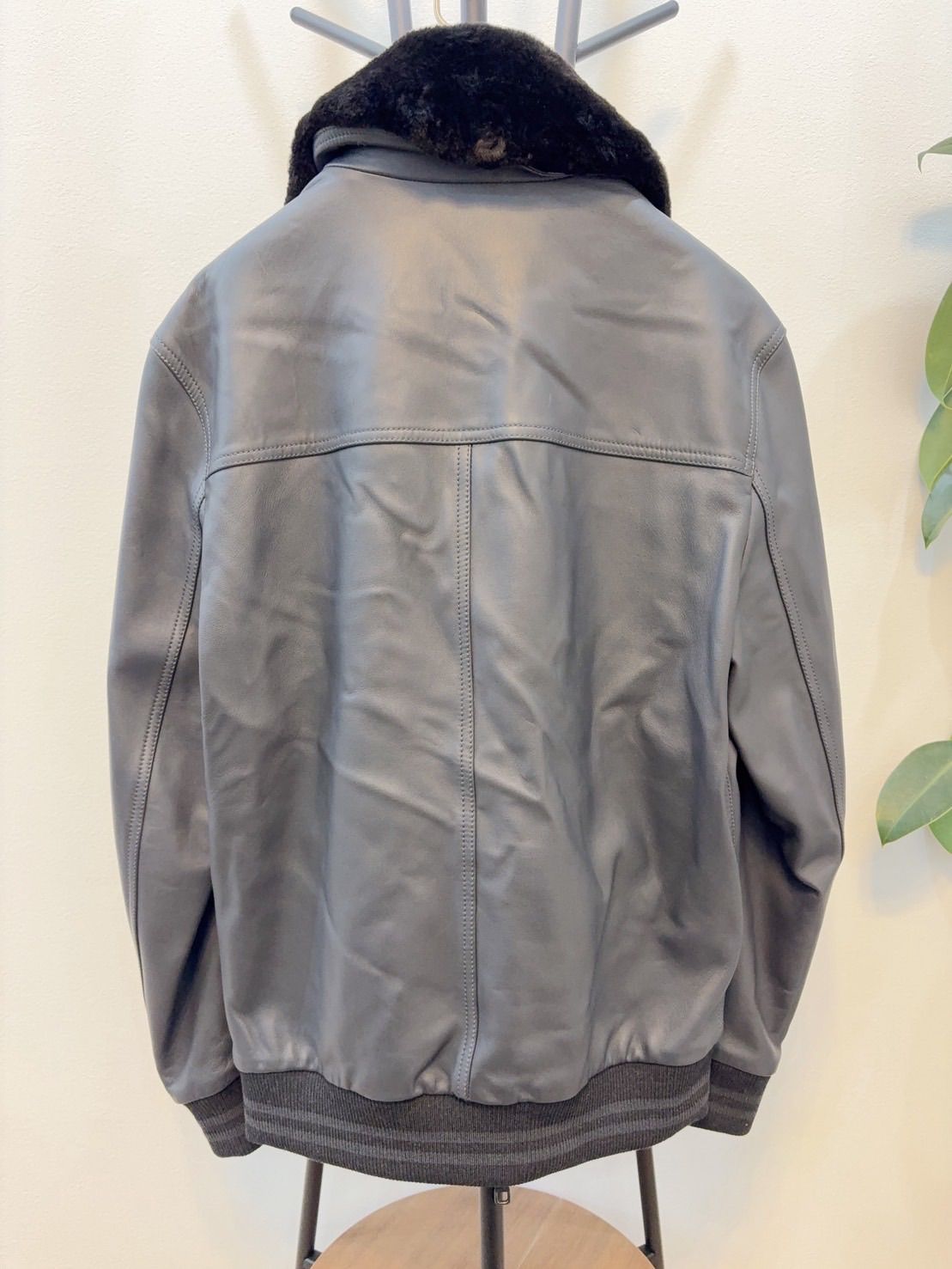 dunhill／ダンヒル】本革 ラムレザージャケット ファー襟付き - メルカリ