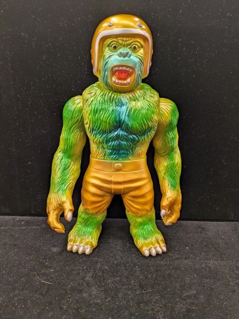 一番星 未確認生命体シリーズ モンキーマン 金包/黄緑