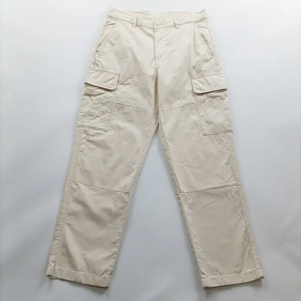 ユニクロ カーゴパンツ サイズ33 ストレート アイボリー コットン パンツ メンズ A8298