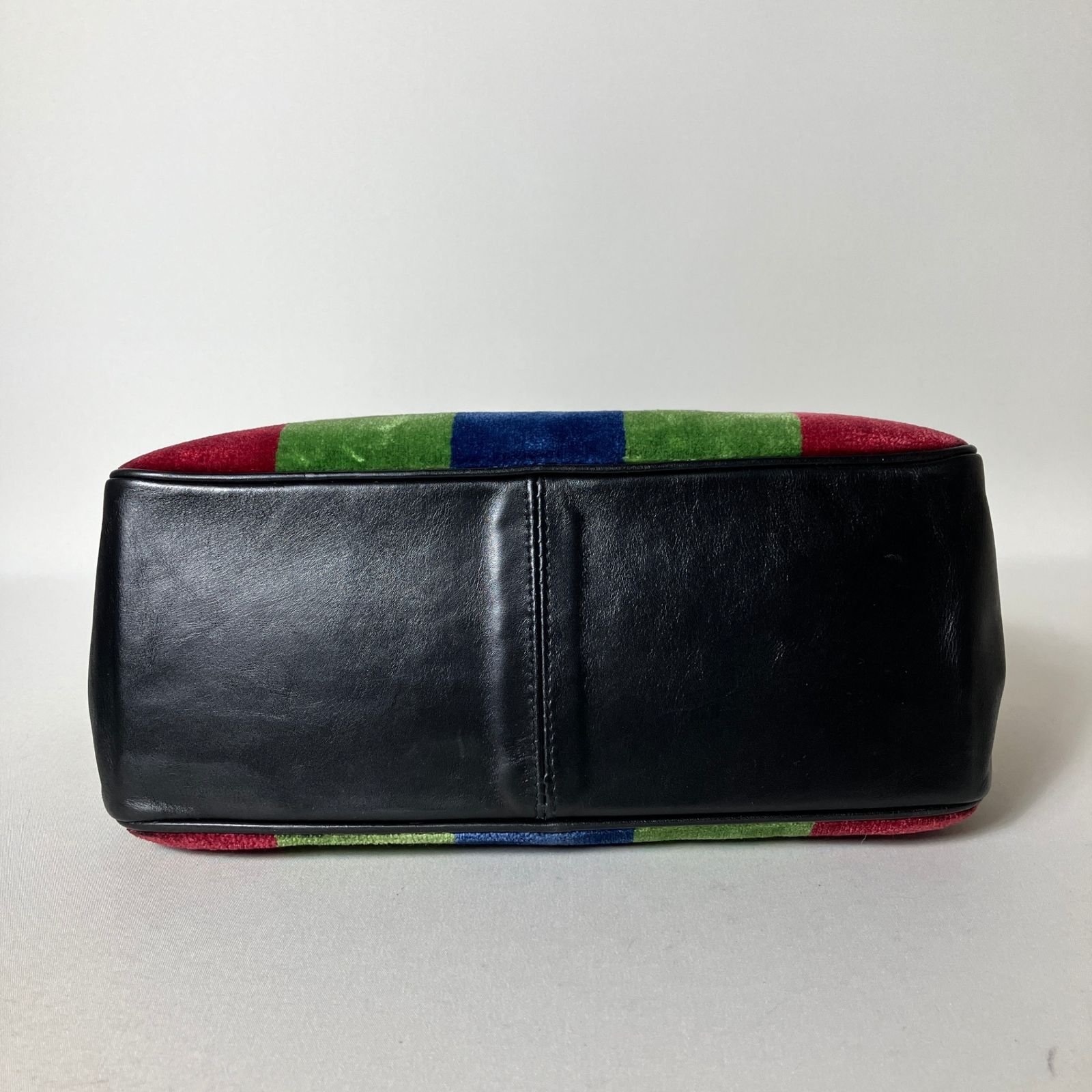 ハンドバッグ ブラック