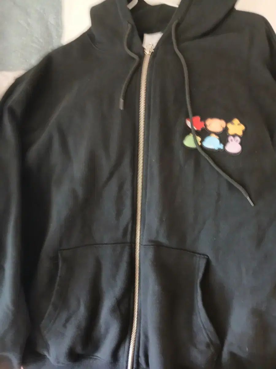 チャムトゥル フードジップアップ