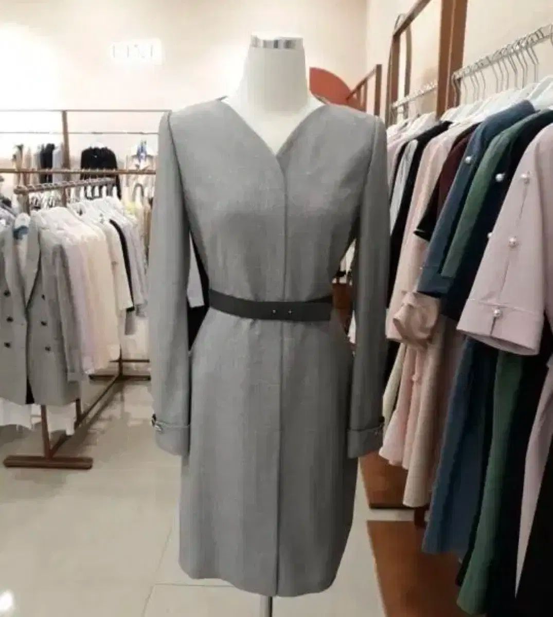 LINEライン Vネック ONE PIECE