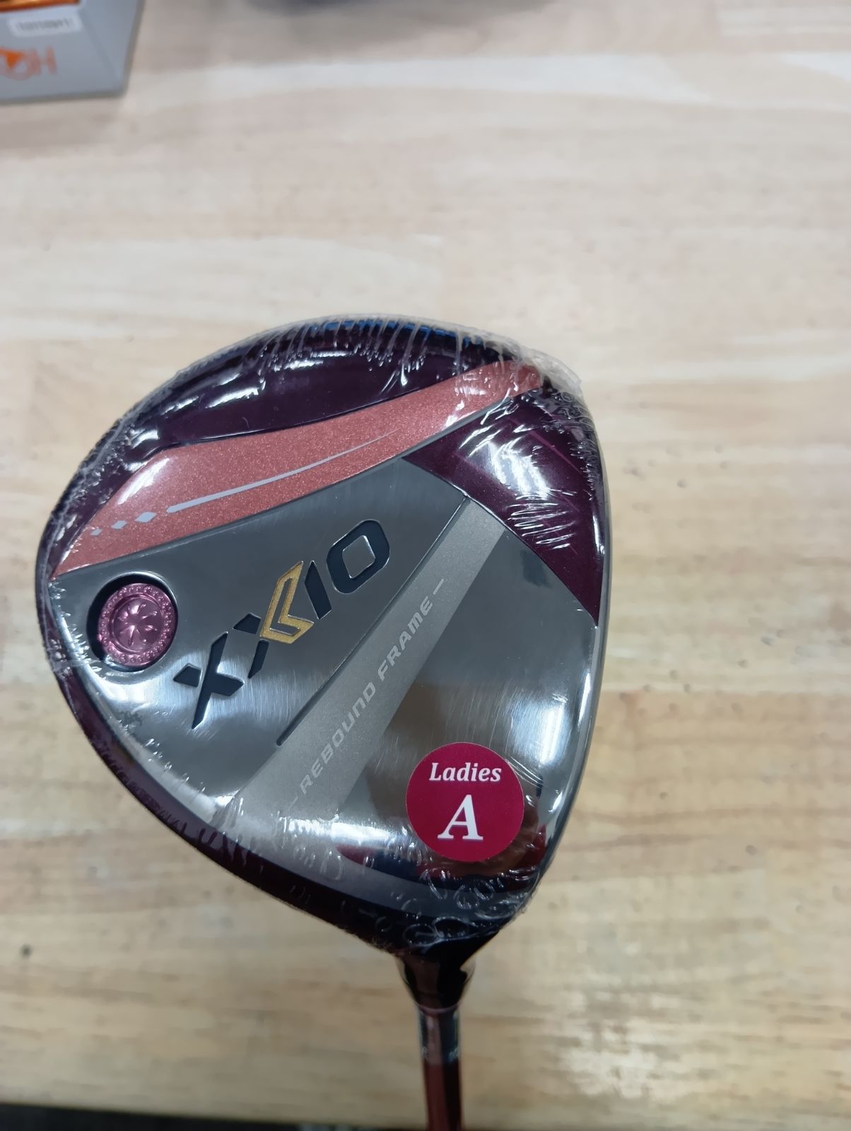 FW XXIO13 ゼクシオ 13 レディス フェアウェイウッド 7W 23度 A ボルドー レディース 右用 ゼクシオ MP1300L カーボンシャフトダンロップ モデル 日本 浦安店