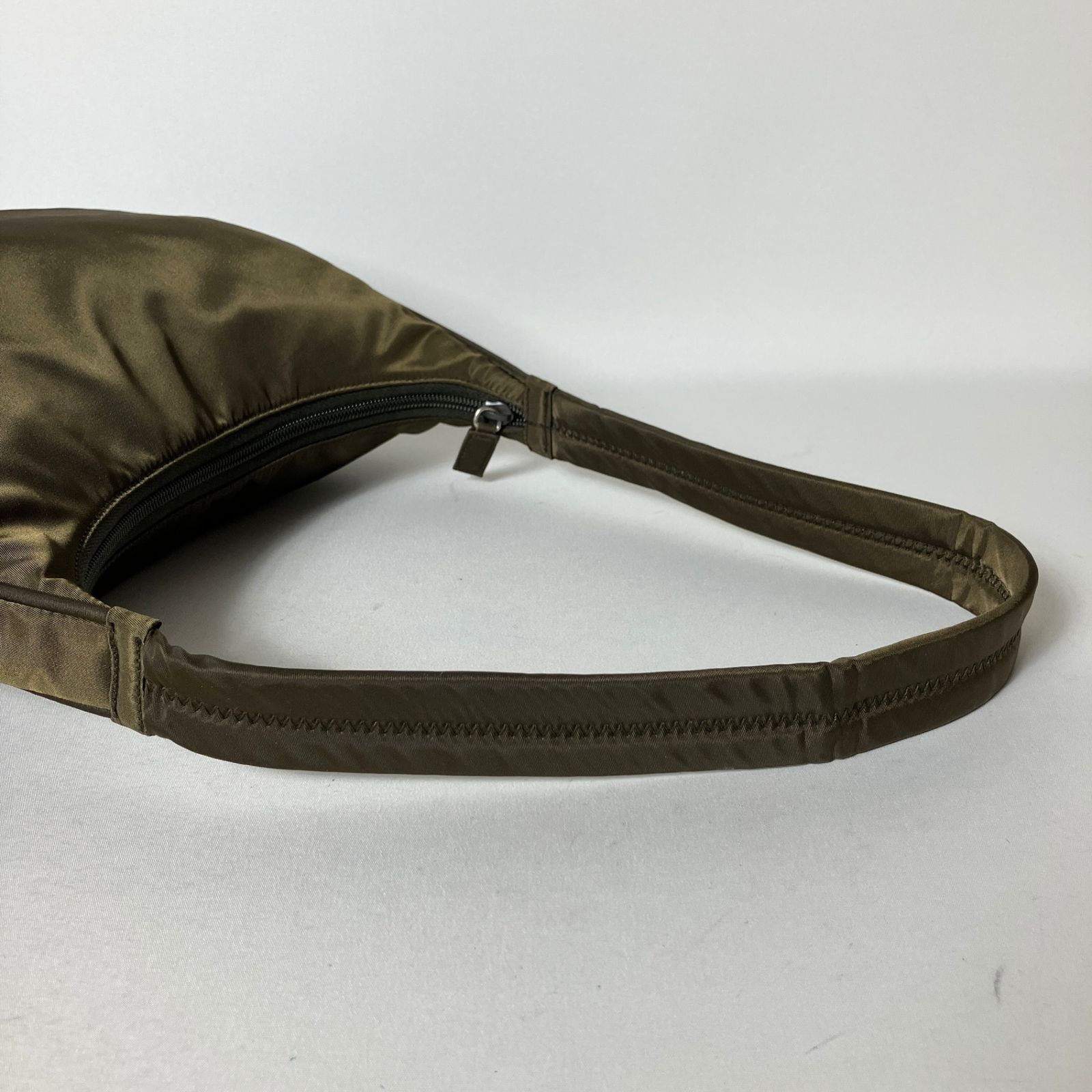 2510-403｜美品｜プラダ テスート ワンショルダーバッグ カーキ 2510-403｜美品｜プラダ テスート ワンショルダーバッグ カーキ - メルカリ