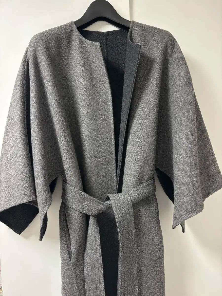 タイ ミング SEOUL ソウル 製作 ミラン ケープ コート 写真