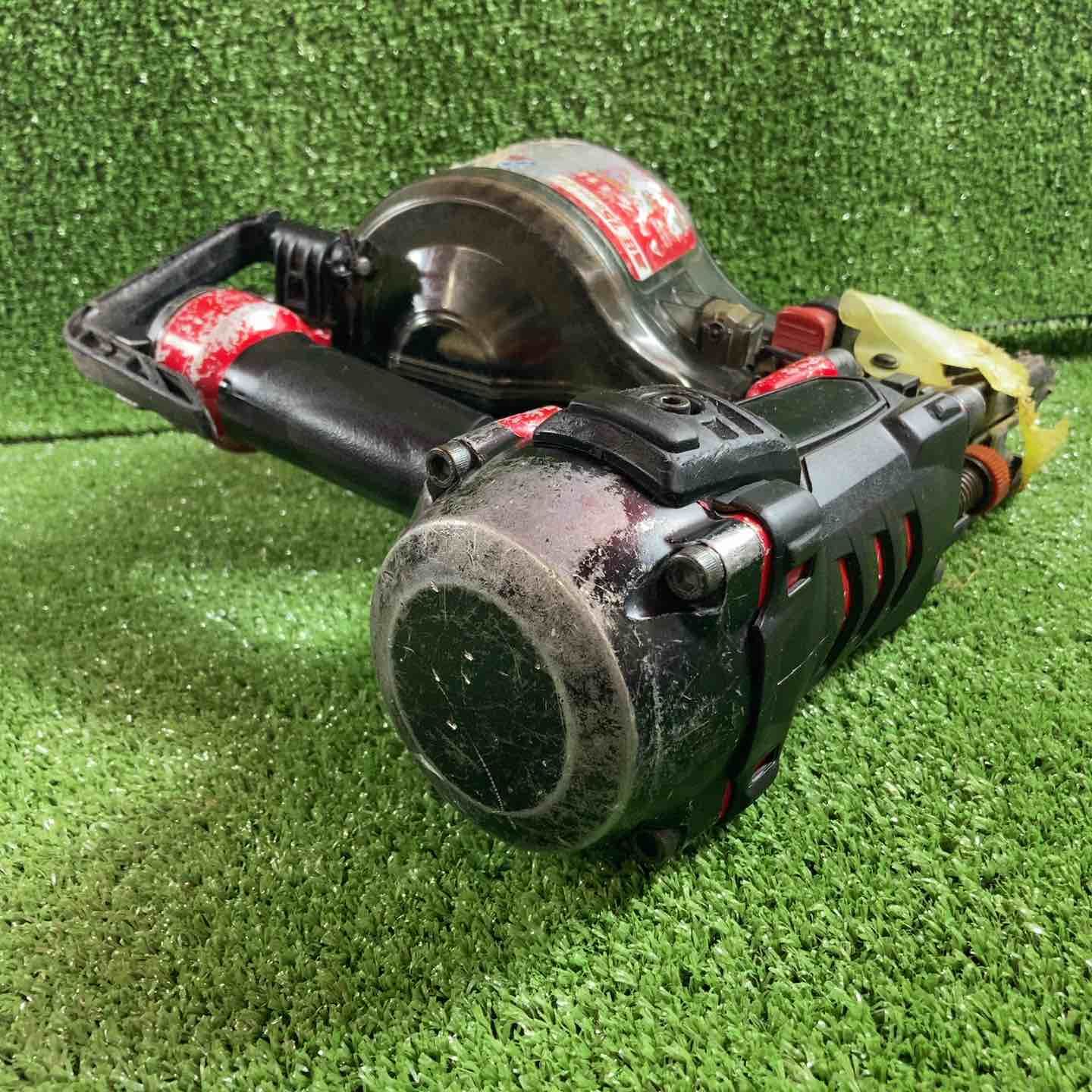 高圧エア釘打ち機