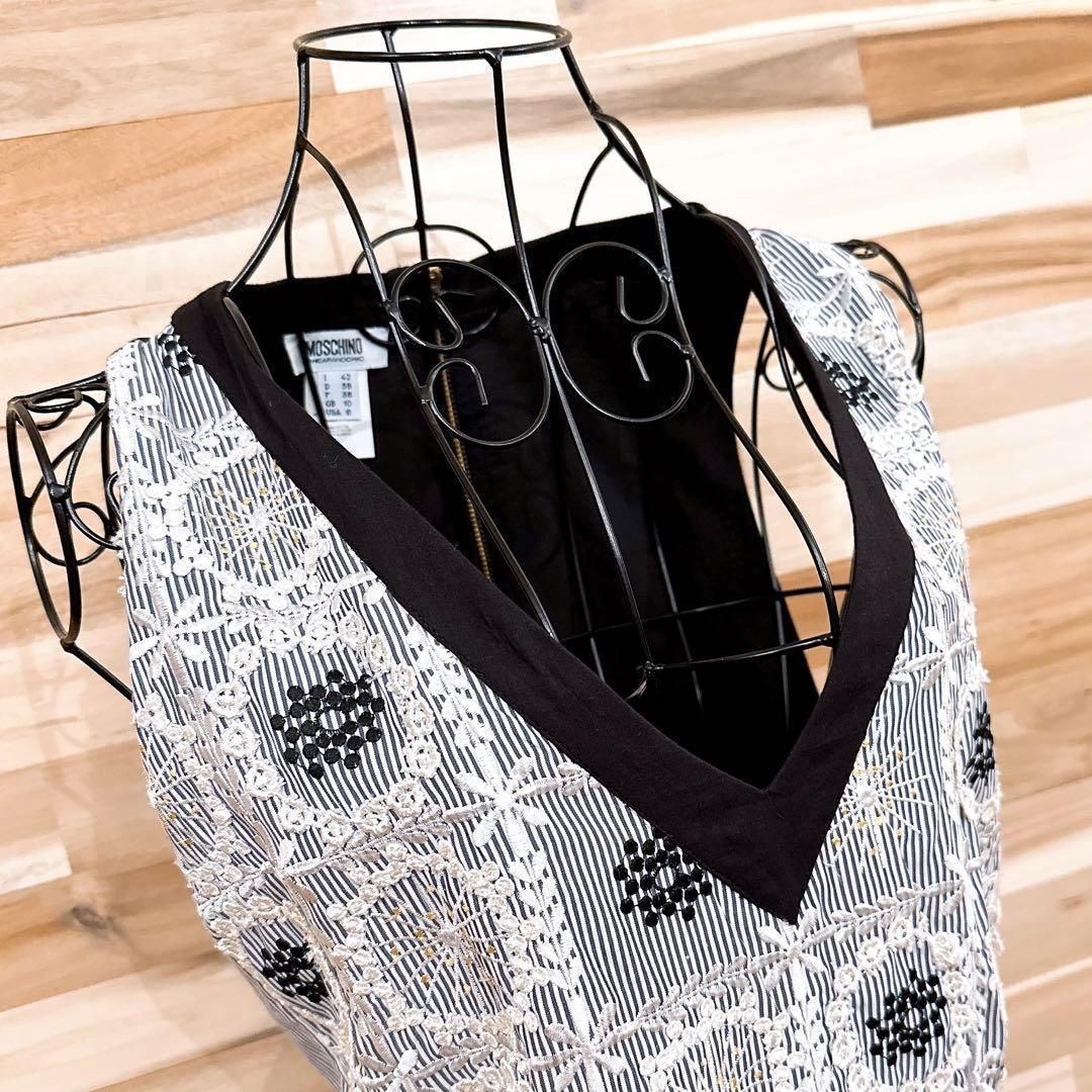 エンブロイダリー ノースリーブ