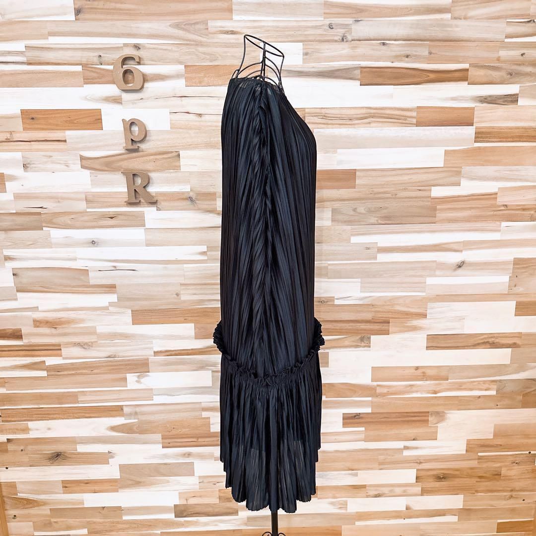  ダーマ DAMA ボートネック プリーツ ドレス ワンピース 黒 ノースリーブ ひざ丈ワンピース