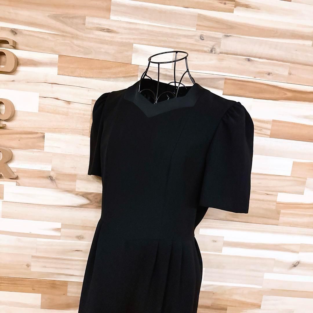 東京ソワール タック入り フォーマル ワンピース 半袖 M相当 黒ブラック