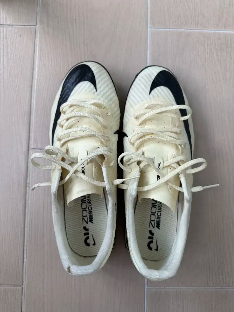 マーキュリアル ヴェイパー15 アカデミー