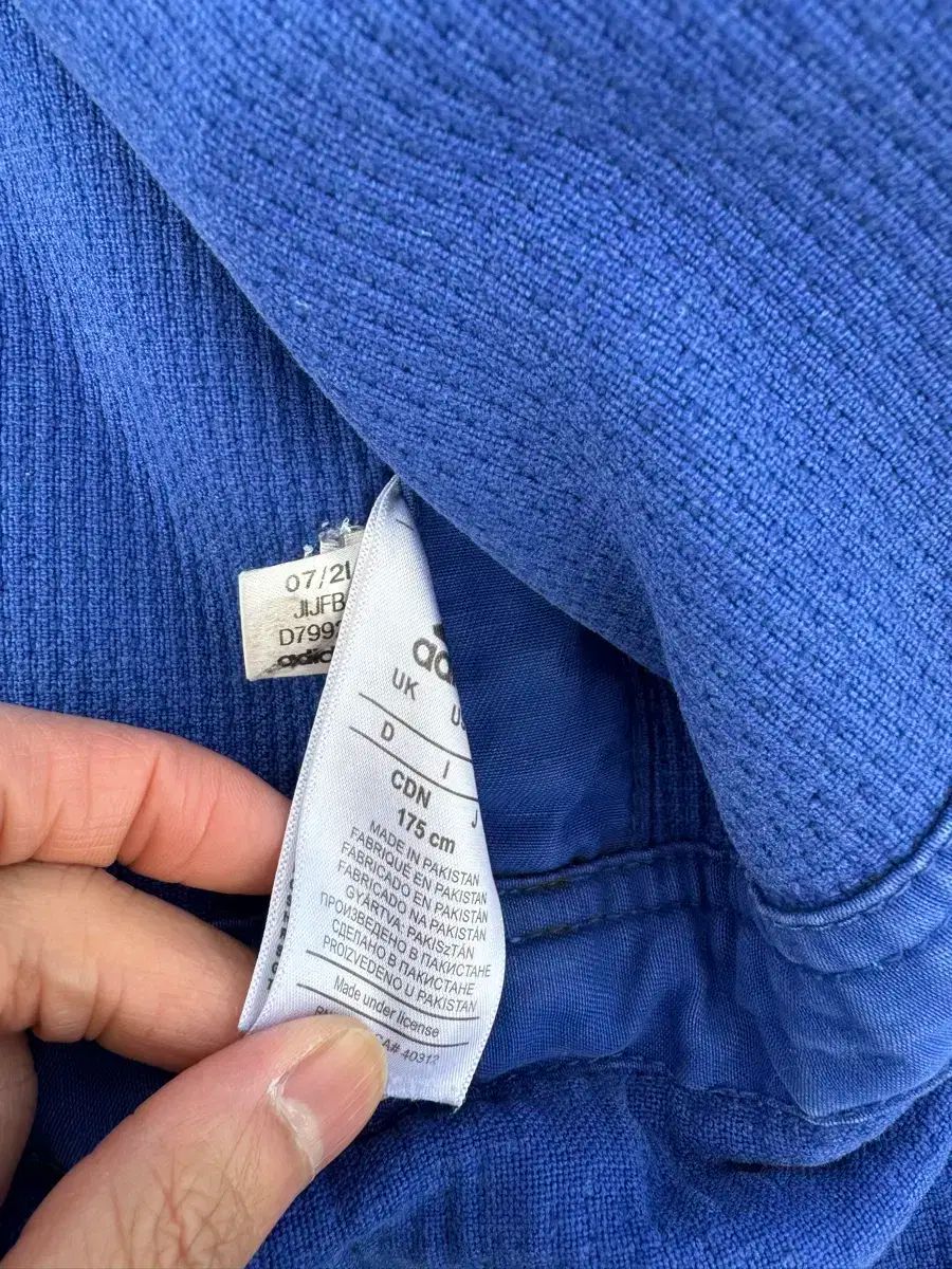 アディダス 柔道着 チャンピオン2 トップスのみ