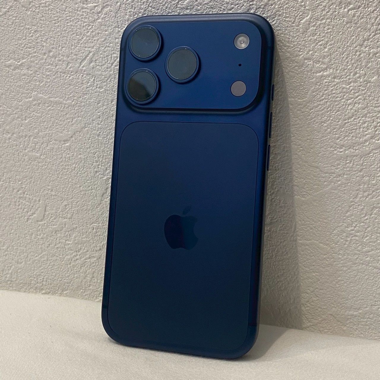 極美品】【目玉商品🔥】iPhone17/Pro/256GB/ディープブルー/保証2026年