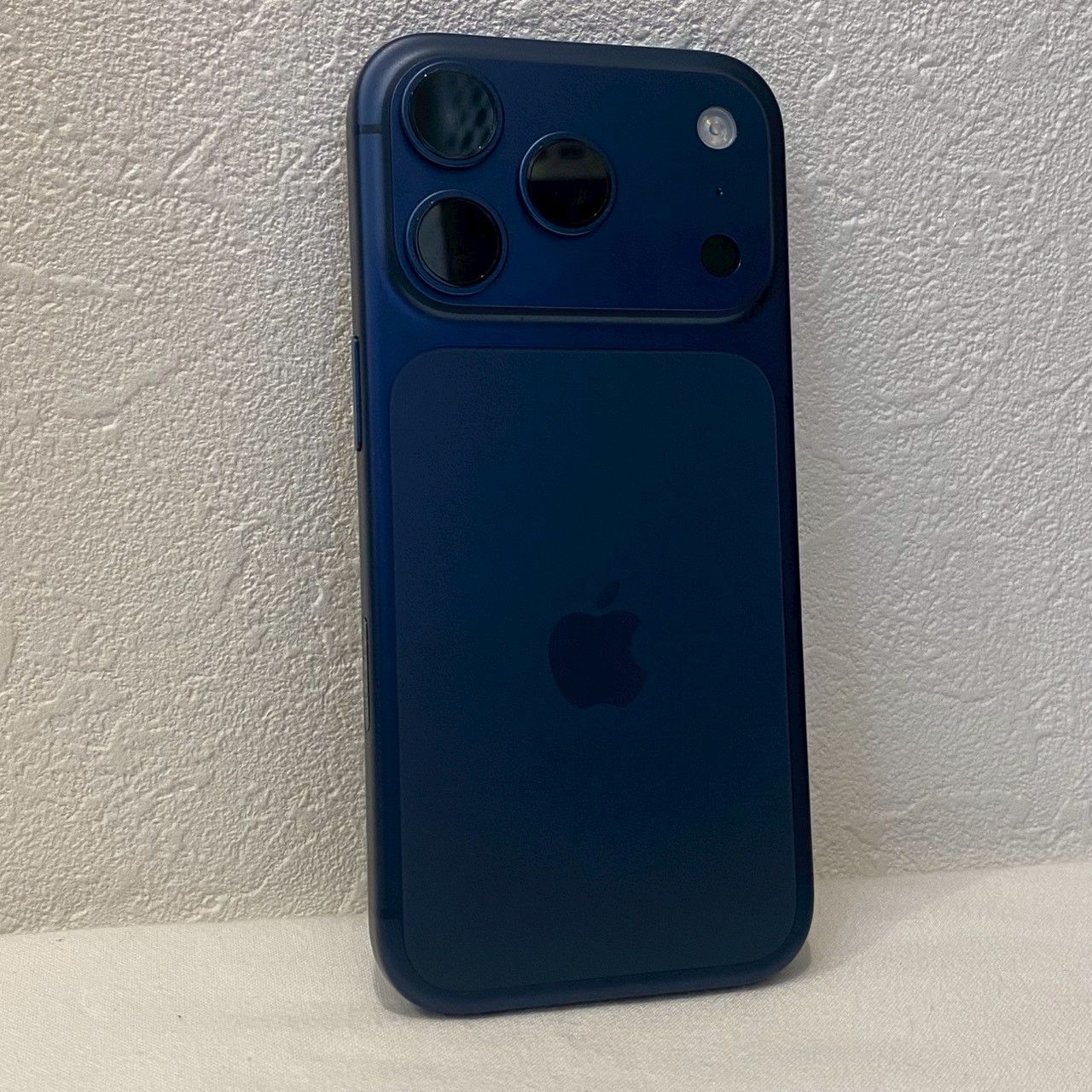 極美品 iPhone17 Proディープブルー256GB 極美品】【目玉商品🔥】iPhone17/Pro/256GB/ディープブルー/保証2026年