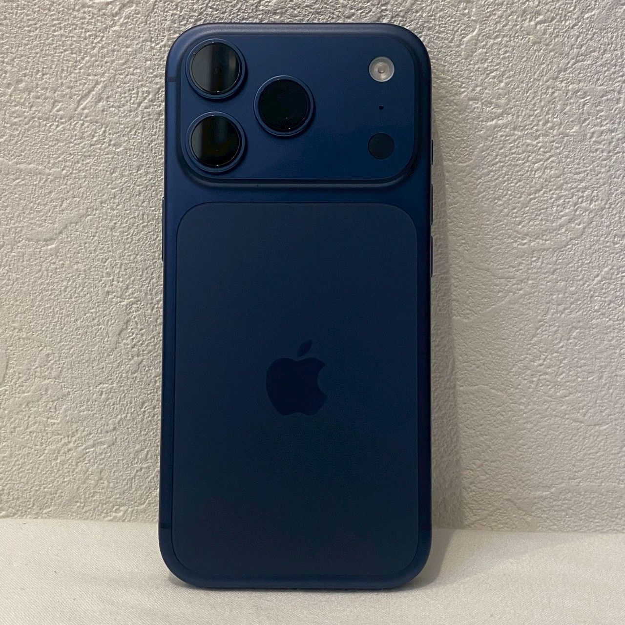 iPhone17 Pro Max256Gディープブルー美品 s-l400.jpg