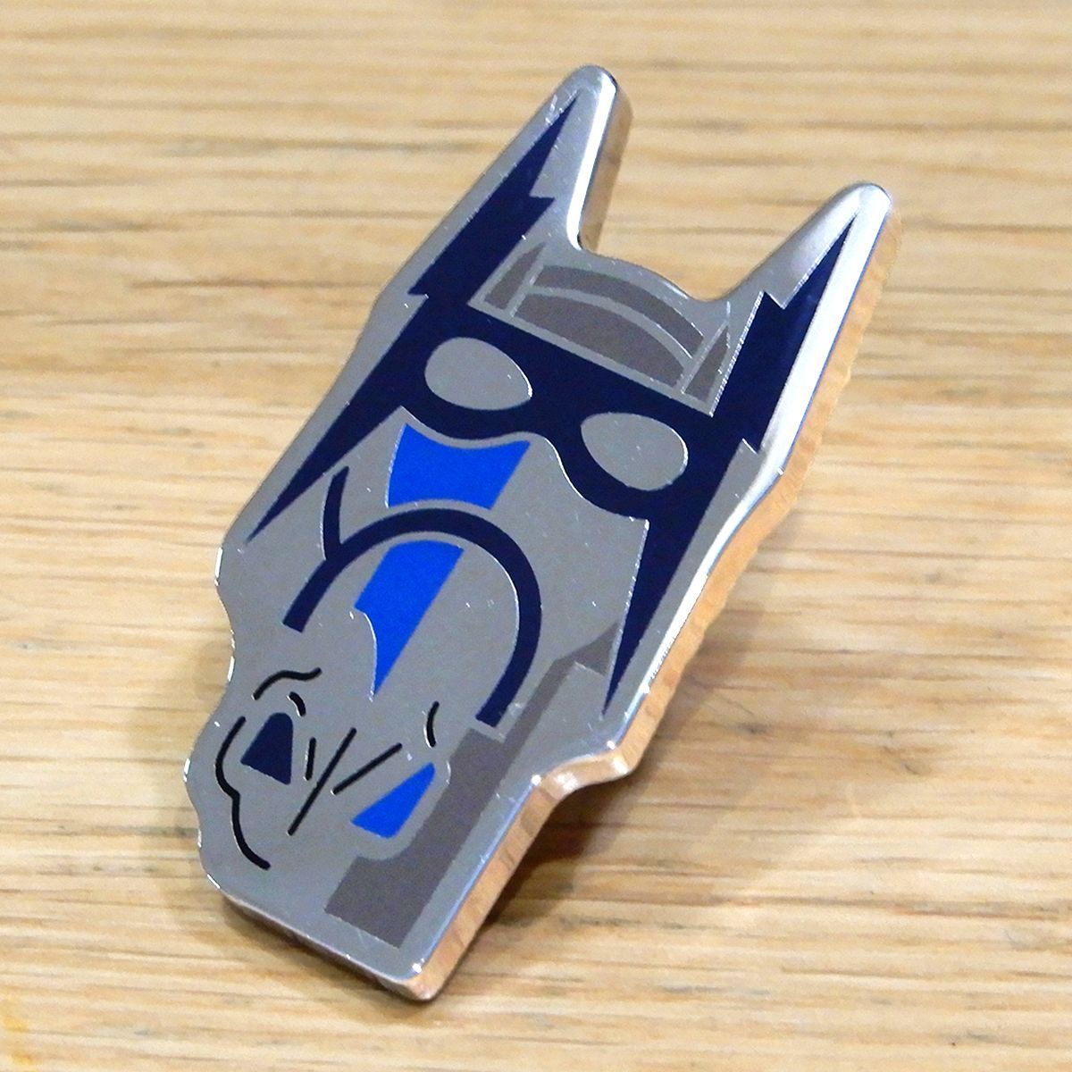 エルメス シュヴァルマスクバッジ ピンバッジ カマイユドブルー SV金具 14637