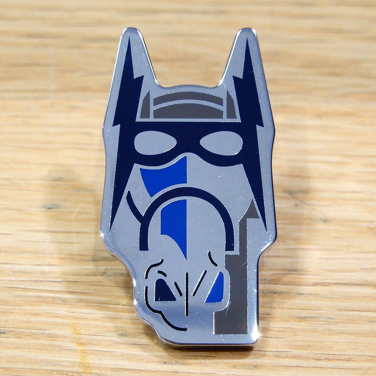 エルメス シュヴァルマスクバッジ ピンバッジ カマイユドブルー SV金具 14637