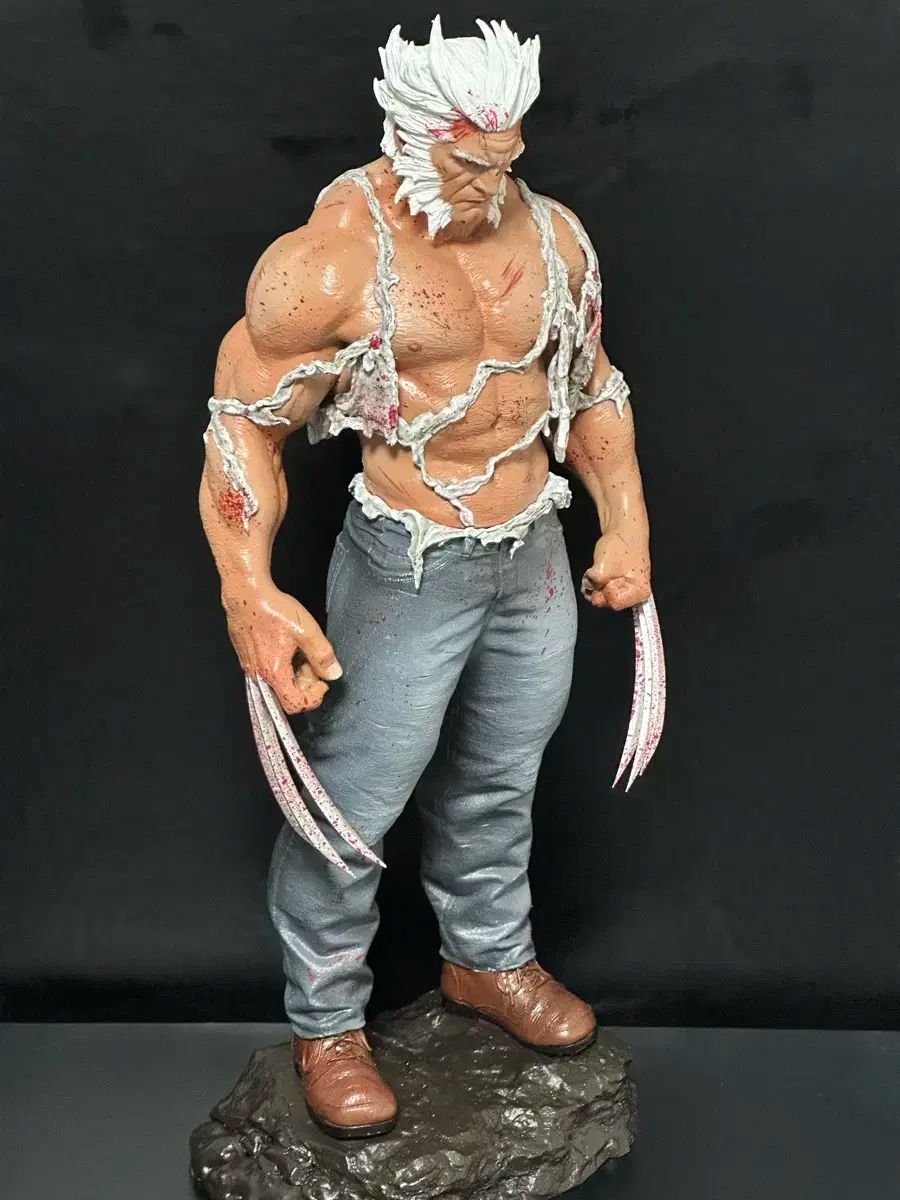 マーベル ウルヴァリン フィギュア