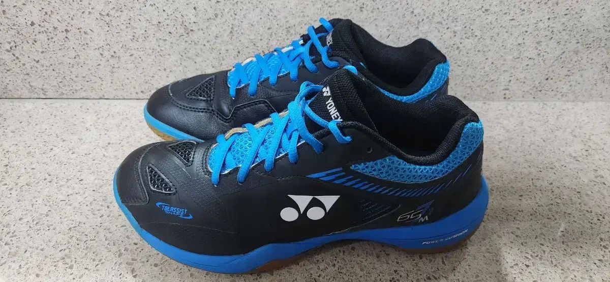 さらに  YONEX ヨネックス 65ZM3 バドミントンシューズ ブラック ブルー 共感