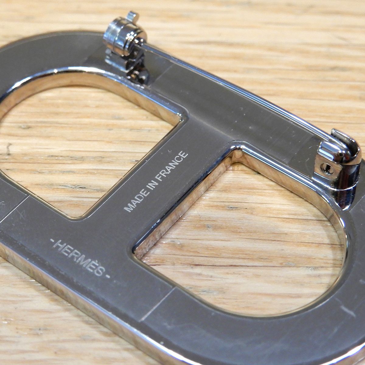 新品未使用 エルメス シェーヌダンクル ブローチ エプソン ジョーヌ