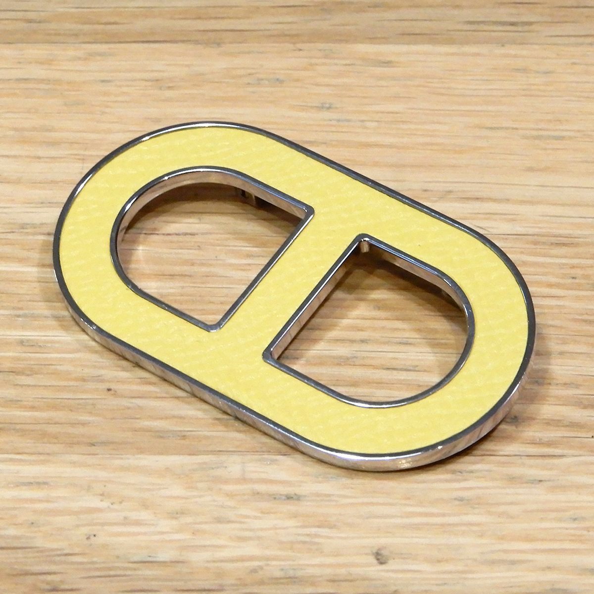 新品未使用 エルメス シェーヌダンクル ブローチ エプソン ジョーヌ