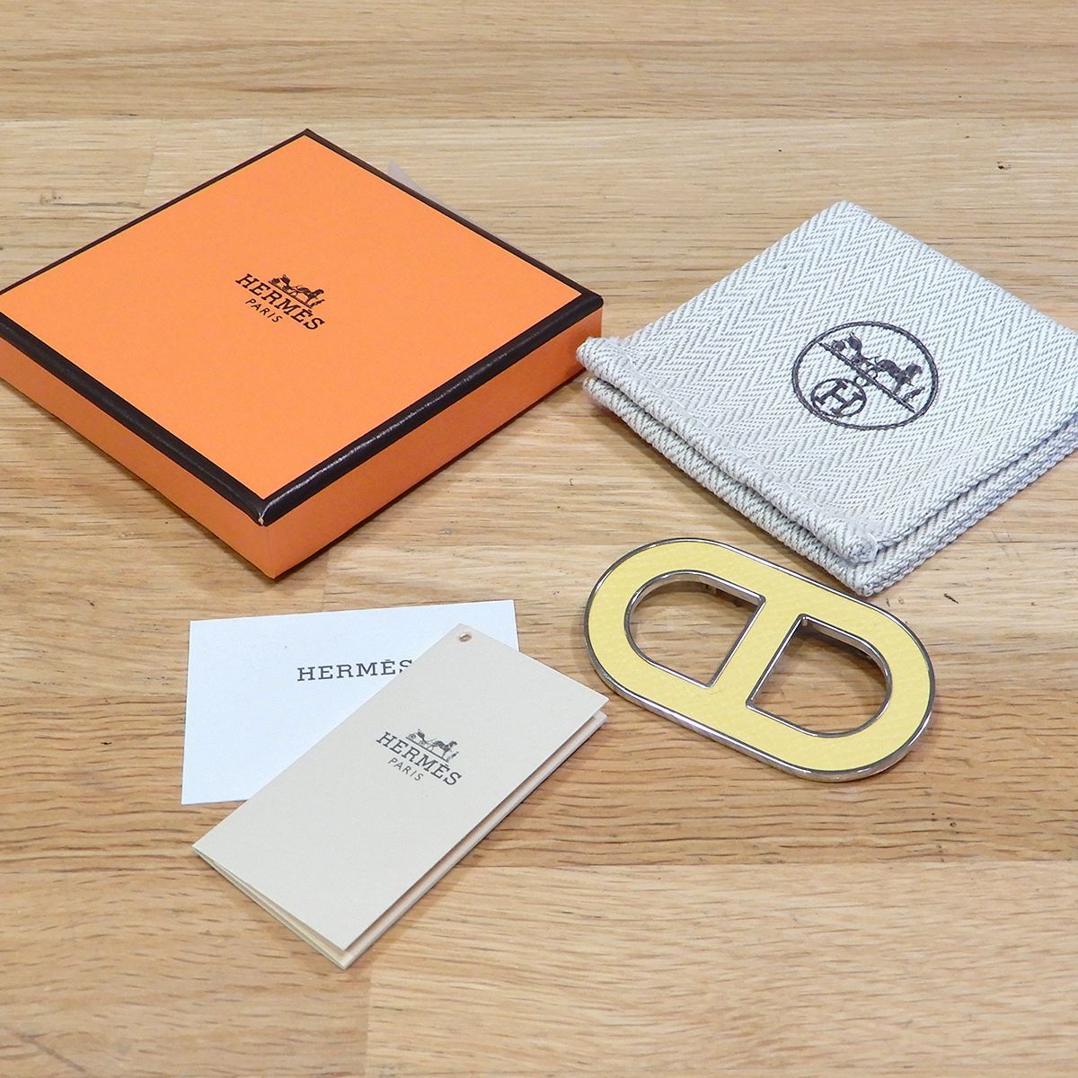 新品未使用 エルメス シェーヌダンクル ブローチ エプソン ジョーヌ