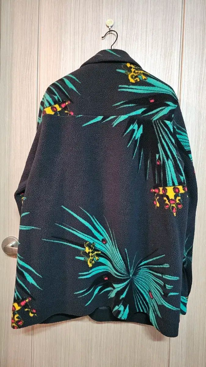 ナイキ レブロン シェルパ ボタン アップ フリースジャケット