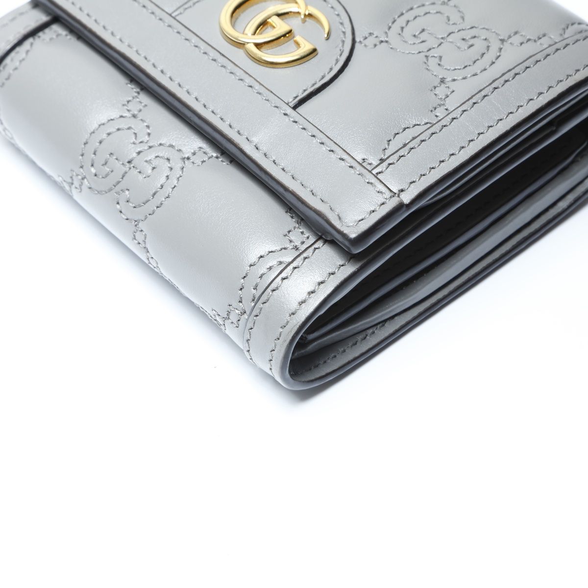 グッチ 三つ折り財布