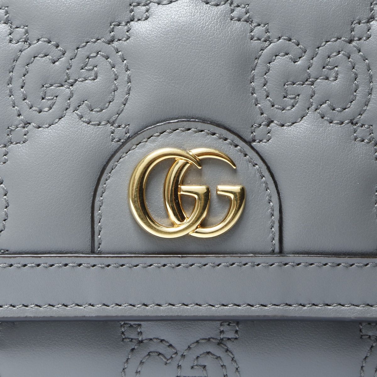 グッチ 三つ折り財布