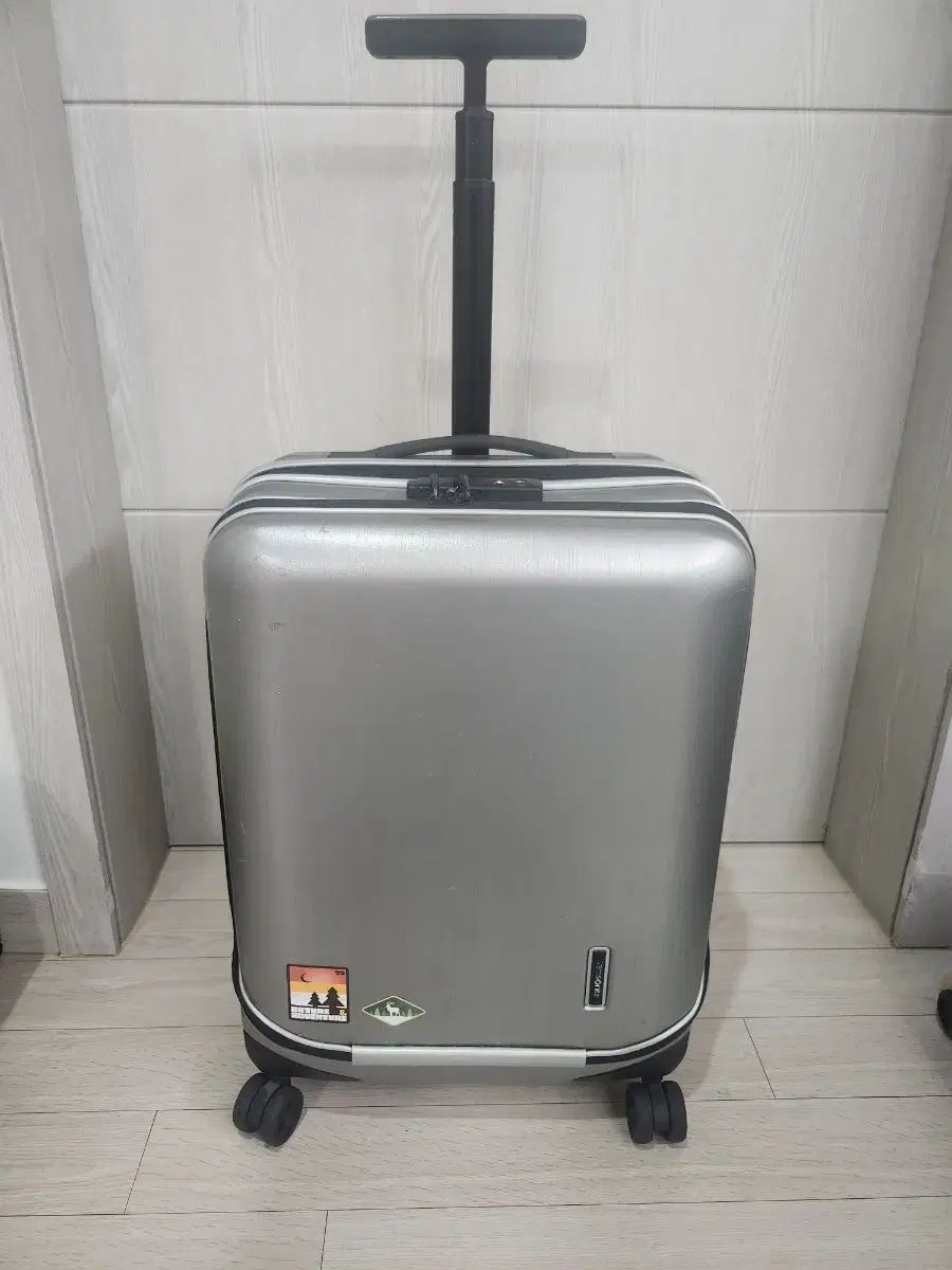 20インチSamsonite 旅行用キャリー