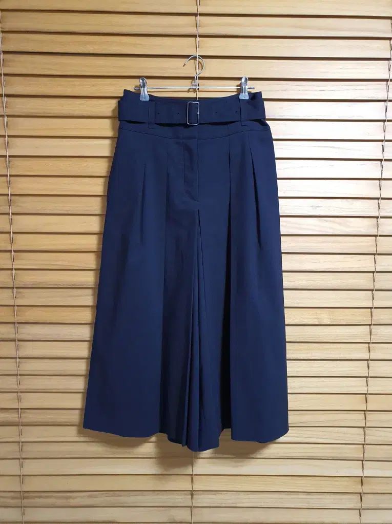 SYSTEM SYSTEM ワイド ベルト付き ピンタック パンツ 44 サイズ