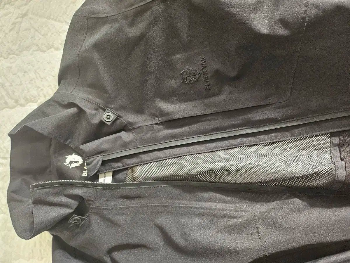 BLACK YAK ブラックヤク 黒色 ウィンドブレーカー ジャケット サイズ90 OLIVEOS_COM_TR