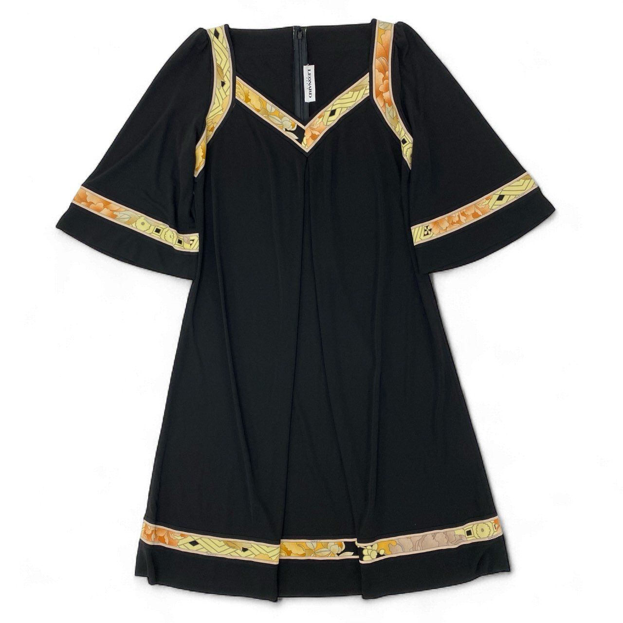 38 k 16 LEONARD レオナール 五分袖ワンピース フ ワンピース 膝丈 スクエアVネック ブラック レディースu 02 t