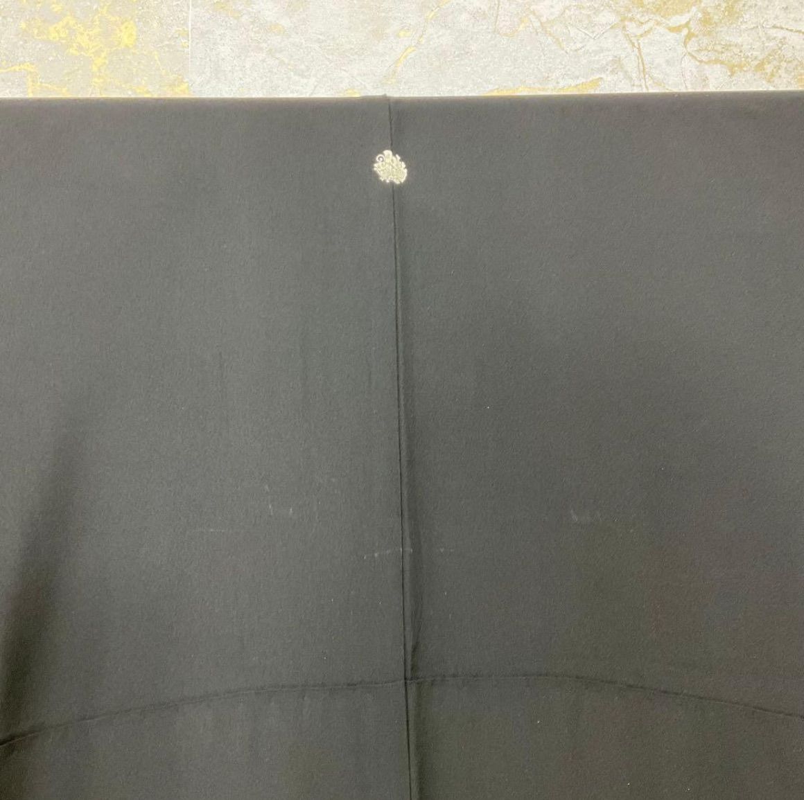  kimono one kimonoarisa 黒留袖 友禅金彩仕上げ 広衿 五つ紋 作家者 正絹 裄長 ロング 比翼付き 裄67肩丈163 黒留袖 着物