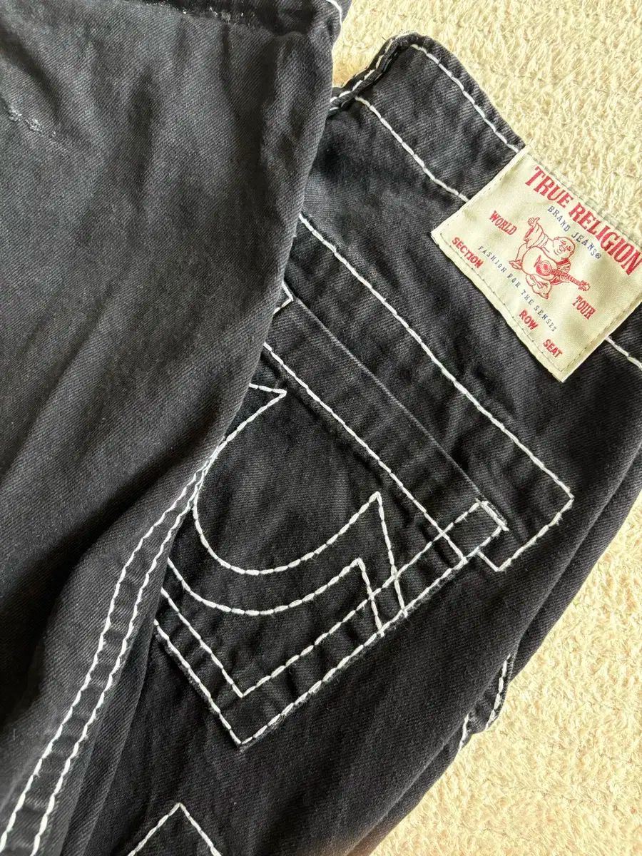 トゥルーレリジョン Classic カーゴ パンツ MK-1