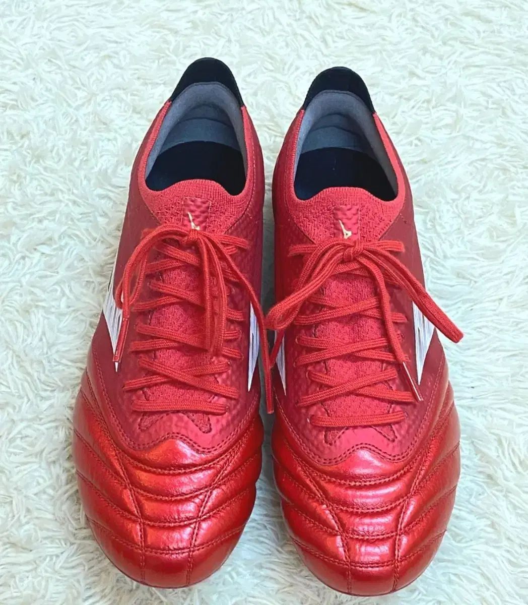 ミズノ モレリア NEO₄ ベータAG 270