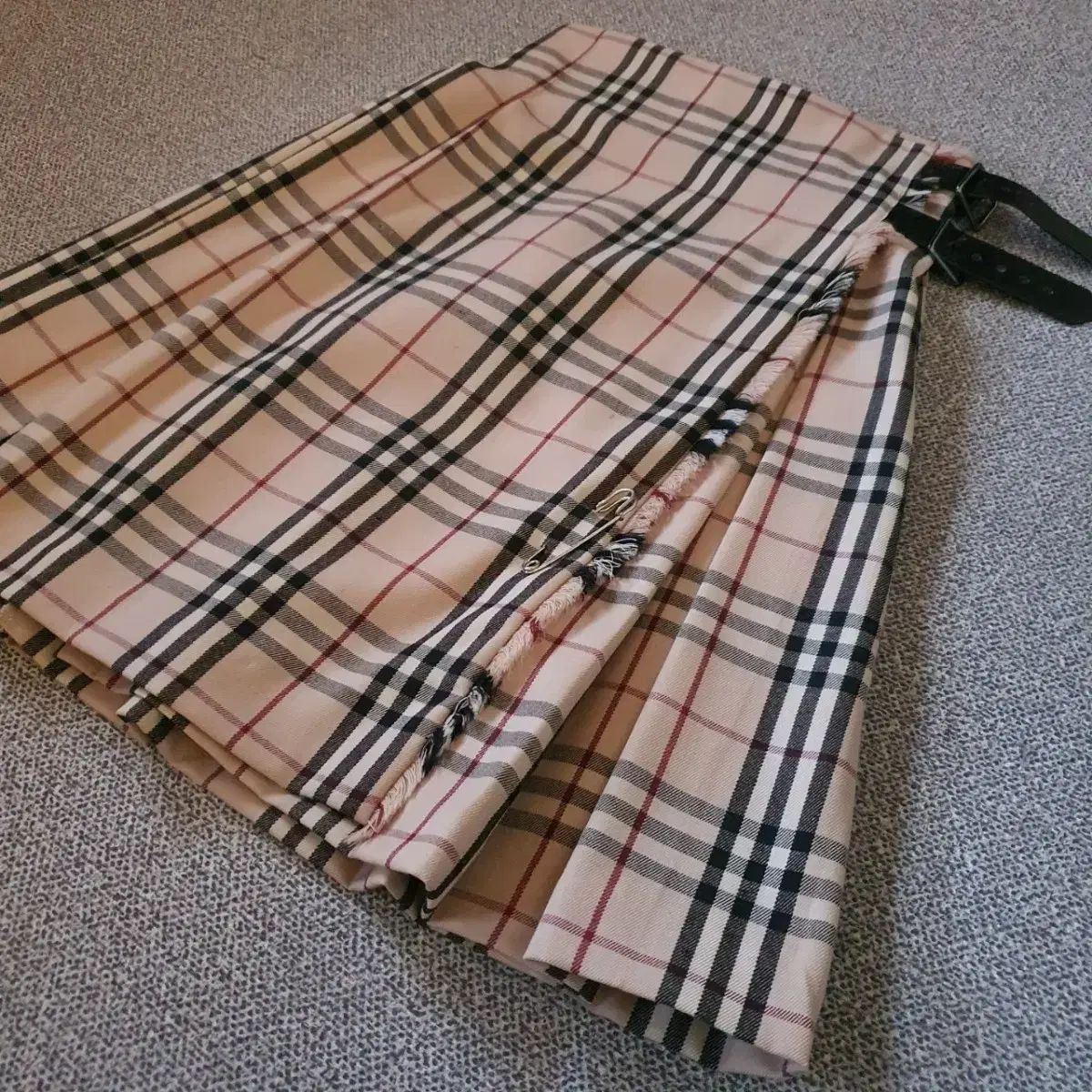 BURBERRY バーバリー レディース ノヴァチェック Rab ラブ ラップ スカート